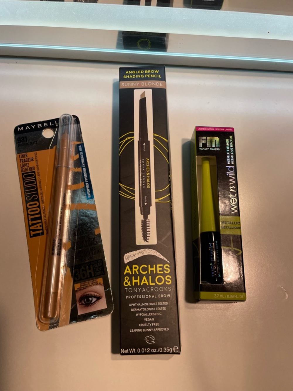Maybellin pencil, sharpenable pencil bronze glitz Maybelline, metallic eye